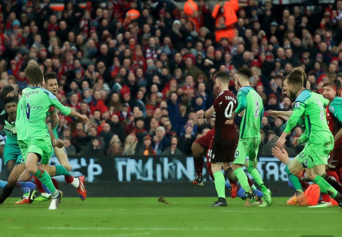 2017英超曼城利物浦巅峰对决：激情火花与智慧较量回顾